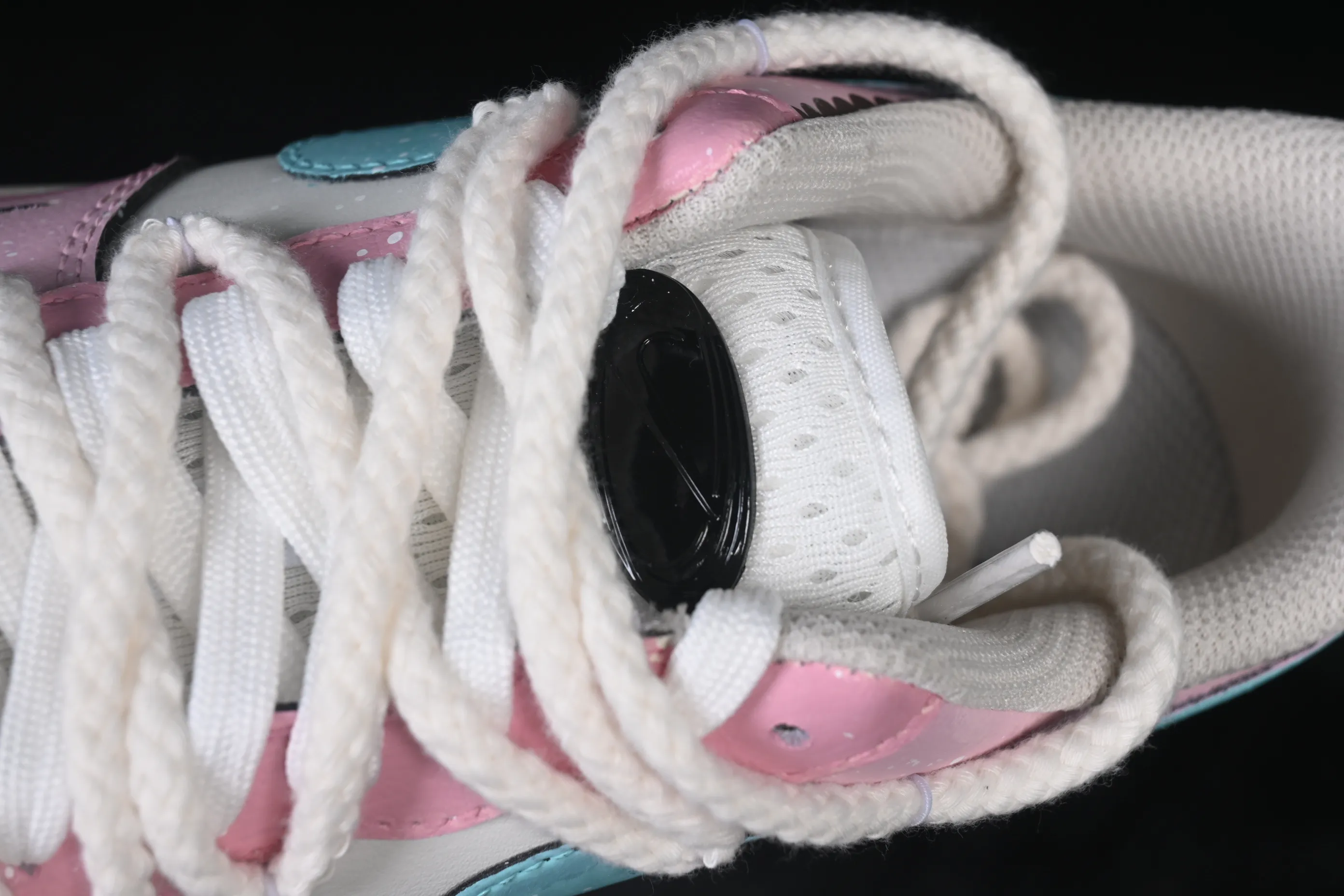All categories Nk Air Force 1 Air Force series Nk Air Force 1 Low Air Force low-top Nike Air Force 1'07 Low "Sweetheart Cream" Hand-painted graffiti Sweetheart Cream Air Force 1 low-top casual sneakers FB1839-919